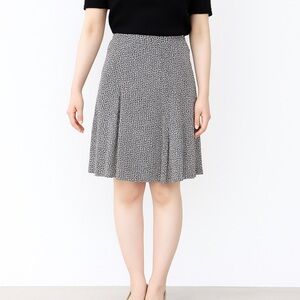 *Max Studio Black and White Printed Circle Skirt